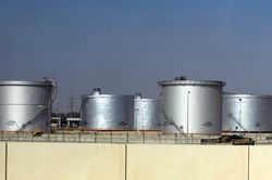 Saudi Arabia dùng dầu dự trữ sau vụ tấn công vào nhà máy của Aramco