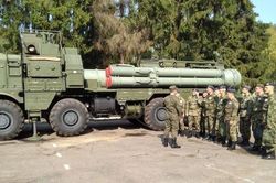 Lộ phiên bản bí ẩn của hệ thống phòng không S-400 Nga