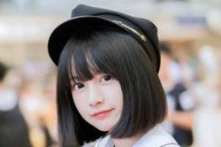 Thấy con trang điểm, mẹ quy kết con hư hỏng, đong đưa bạn trai