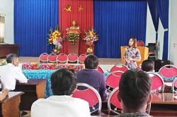 Kbang: Tập huấn phòng trừ sâu bệnh hại trên cây trồng