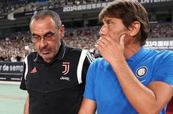 Hai cựu HLV Chelsea đại chiến: Sarri: 'Đá dưới trời nóng rất khó', Conte: 'Ông ta ở đội mạnh mà'