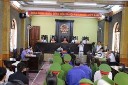 Sơn La: Hoãn xét xử vụ án gian lận điểm thi vì vắng mặt nhiều người được triệu tập