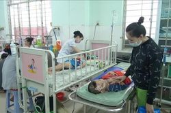 Khoảng 3.200 ca mắc và 2 ca tử vong do sốt xuất huyết tại Tiền Giang