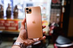 Mở hộp iPhone 11 Pro Max đầu tiên về VN, thế giới chưa bán