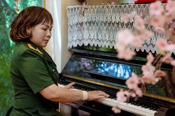 'Họa mi Tây Nguyên' Rơ Chăm Phiang nhận danh hiệu NSND