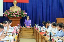 Nhiều mô hình hạn chế xả rác ra đường và kênh rạch