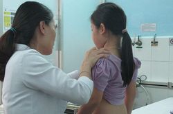 Bất ngờ, dậy thì sớm do... 'đèn ngủ' quá sáng