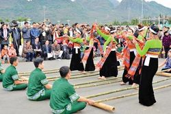 Bảo tồn, phát huy bản sắc văn hóa dân tộc Thái