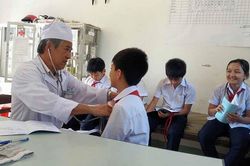Thành phố Pleiku nỗ lực bao phủ bảo hiểm y tế học sinh