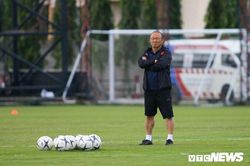 Vòng loại World Cup căng như dây đàn, HLV Park Hang Seo khó thử nghiệm nhân tố mới