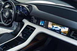 Xe Porsche sử dụng vật liệu tái chế: Khi nhà giàu cũng phải xài đồ 'Second Hand'