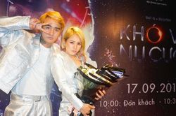 Đạt G và DuUyên làm MV về… vũ trụ