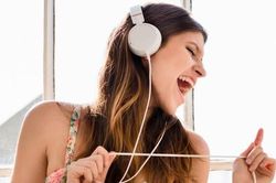 Thói quen hàng ngày làm tổn thương não bộ