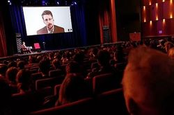 Lần đầu tiên cựu đặc vụ Snowden tiết lộ về FSB và cuộc sống ở Nga (kỳ 1)