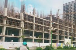 Vợ chồng ly hôn có thể chia căn chung cư chưa xây xong?