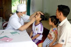 Chuyện bác sỹ làng phong