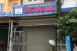 Bé trai 3 tuổi bị bỏ quên trên xe đưa đón học sinh ở Bắc Ninh được xuất viện