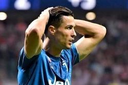 CĐV Atletico sáng tác bài hát thóa mạ Ronaldo