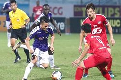 17h00 ngày 19/9, SLNA – Hà Nội: Cản bước nhà Vua