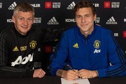 Tin bóng đá MU 19/9: Lindelof gia hạn hợp đồng. Lên kế hoạch chiêu mộ Toni Kroos