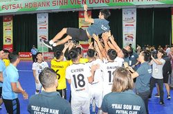 Thái Sơn Nam tiếp tục thống trị futsal Việt Nam