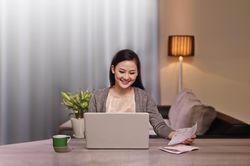 Triển khai dịch vụ ủy quyền trích nợ tự động thanh toán cước viễn thông