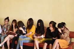 Bắt quả tang ổ massage kích dục của các 'hotgirl'