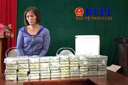 Chân dung cực sốc về 'bà trùm' ở Điện Biên vận chuyển 80 bánh heroin