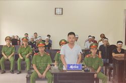 Tuyên án tử hình hung thủ giết người, cướp xe ôm trên đê sông Hồng