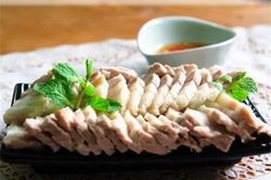 Luộc thịt lợn, thịt gà bỏ thêm thứ này vào món ăn đậm đà, ngọt thịt không mất chất