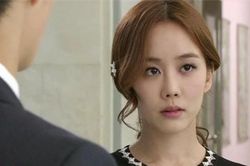 Ngậm đắng nuốt cay, tôi ngọt nhạt với bồ già của chồng vì một kế hoạch phía sau