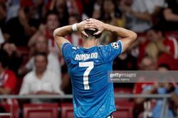Ronaldo chứng tỏ đẳng cấp, Juventus vẫn mất 3 điểm đầy cay đắng