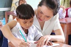 Mong một mùa gieo chữ bớt gian nan