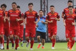 Tuyển Việt Nam đấu Malaysia: Có Văn Lâm, chưa thấy Filip Nguyen