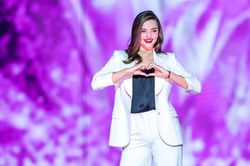 Bí quyết sở hữu vẻ ngoài hack tuổi của Miranda Kerr sau khi lấy chồng tỷ phú