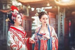 Chiêm ngưỡng bộ ảnh cosplay Võ Tắc Thiên đầu tư cực khủng