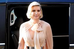 Ivanka Trump mặc gợi cảm dự cưới cùng Meghan Markle, Katy Perry