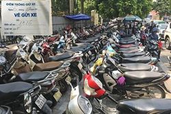 Niêm yết một đằng, thu tiền một nẻo