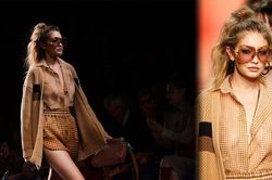 Gigi Hadid để ngực trần catwalk, gợi cảm mơn mởn khó rời mắt