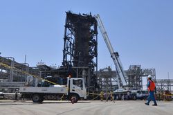 Saudi Aramco nêu thời hạn khôi phục hoàn toàn sản xuất sau vụ tấn công