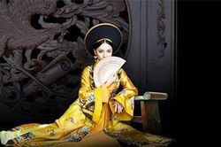 Cuộc đời đầy giông bão của nữ hoàng đế duy nhất ở Việt Nam