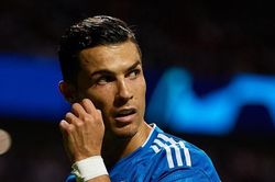 Ronaldo: 'Nhiều người quá khờ dại'