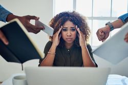 Nỗi ám ảnh của thời hiện đại