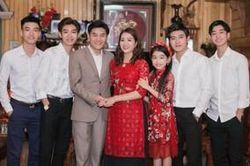 Bà mẹ Nghệ An lên MXH tuyển dâu cho 4 cậu con trai soái ca khiến các cô gái rần rần 'ứng tuyển'