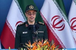 Iran tuyên bố sẽ đánh bại mọi cuộc xâm lược tiềm tàng của kẻ thù