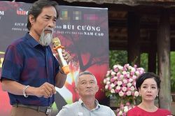 Nghệ sĩ Viết Liên hóa thân thành Lão Hạc trong phim 'Cậu Vàng'