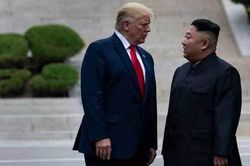 Bật mí nhỏ của ông Trump làm Nhật, Hàn 'đứng ngồi không yên'