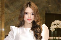 Nhờ đổi kiểu make up, Linh Ka thoát khỏi hình tượng già quá tuổi