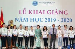Trao hơn 60 học bổng trị giá trên 264 triệu đồng cho sinh viên Luật