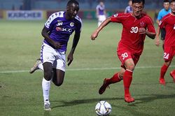 Quang Hải, Văn Quyết 'cầm vàng mà để vàng rơi'